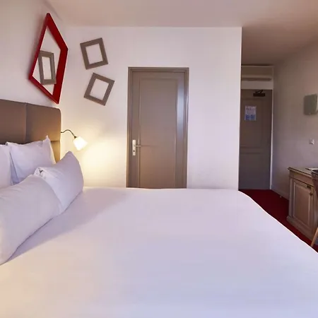 Hotel Western Au Cheval Blanc A Mulhouse Baldersheim