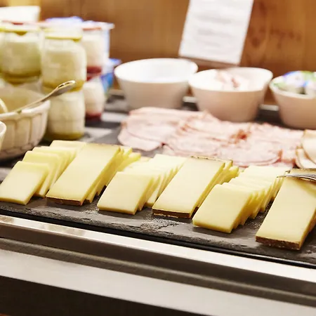 Western Au Cheval Blanc A Mulhouse