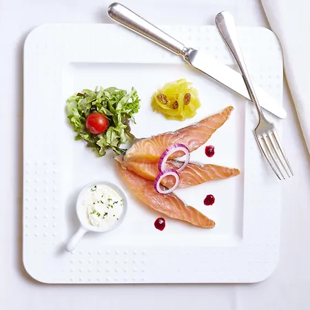 Western Au Cheval Blanc A Mulhouse Отель