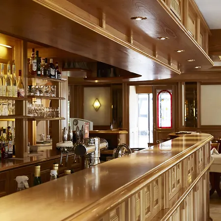 Western Au Cheval Blanc A Mulhouse 4*