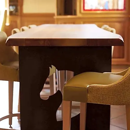 Hotel Western Au Cheval Blanc A Mulhouse