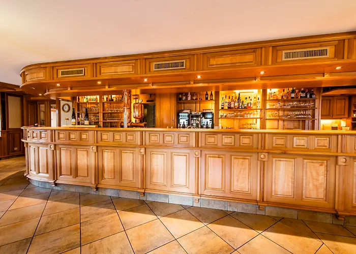 Western Au Cheval Blanc A Mulhouse 4*