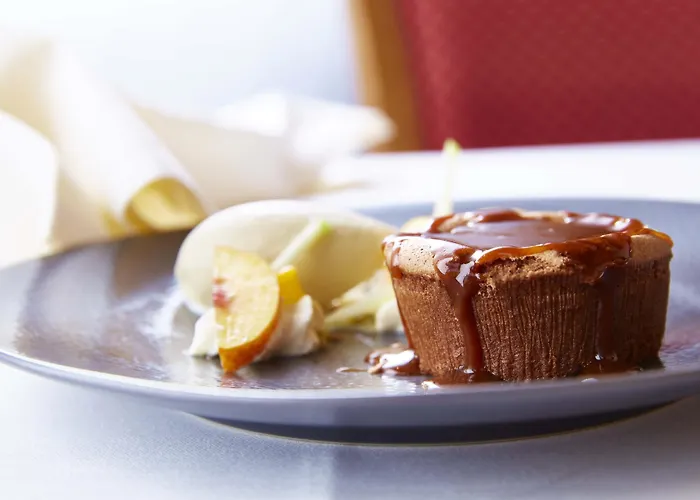 ホテル Western Au Cheval Blanc A Mulhouse