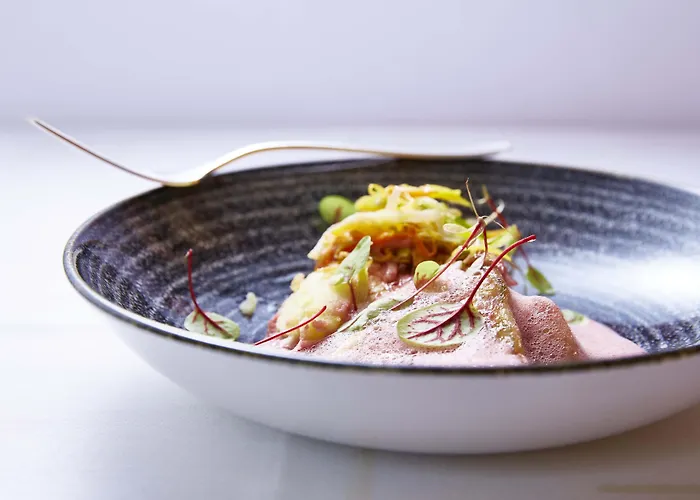 ホテル Western Au Cheval Blanc A Mulhouse バルダースハイム