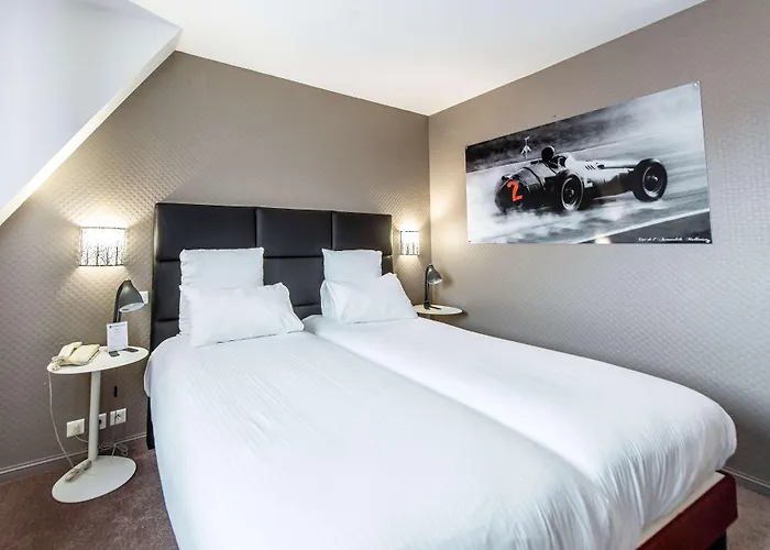 Hotel Western Au Cheval Blanc A Mulhouse Baldersheim