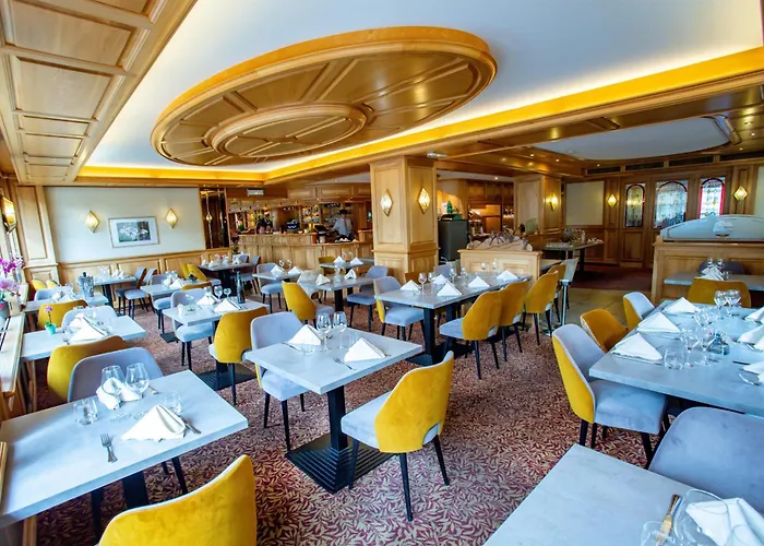 Hotel Western Au Cheval Blanc A Mulhouse 4*